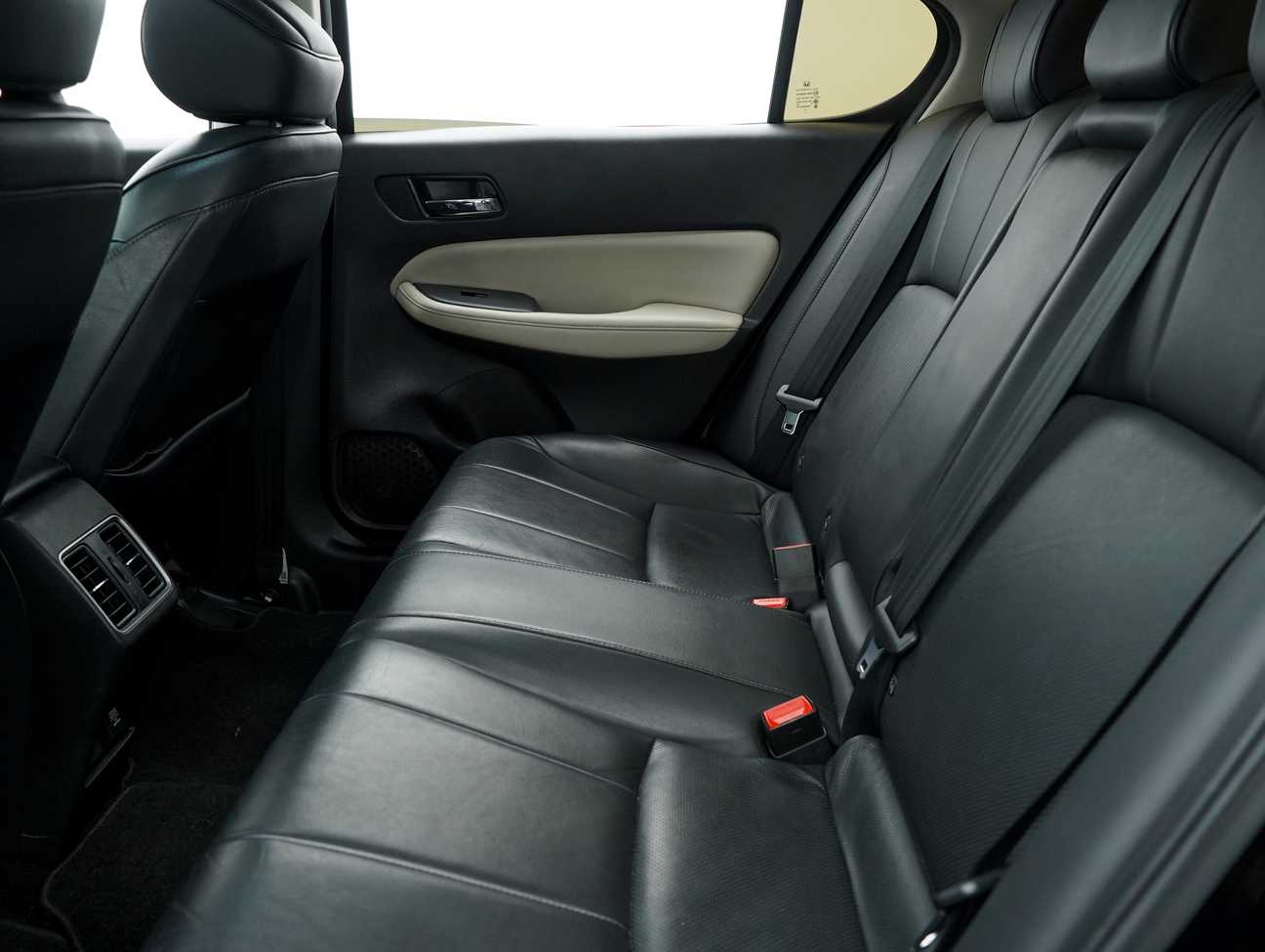 used 2022 Honda City V i-VTEC 1.5