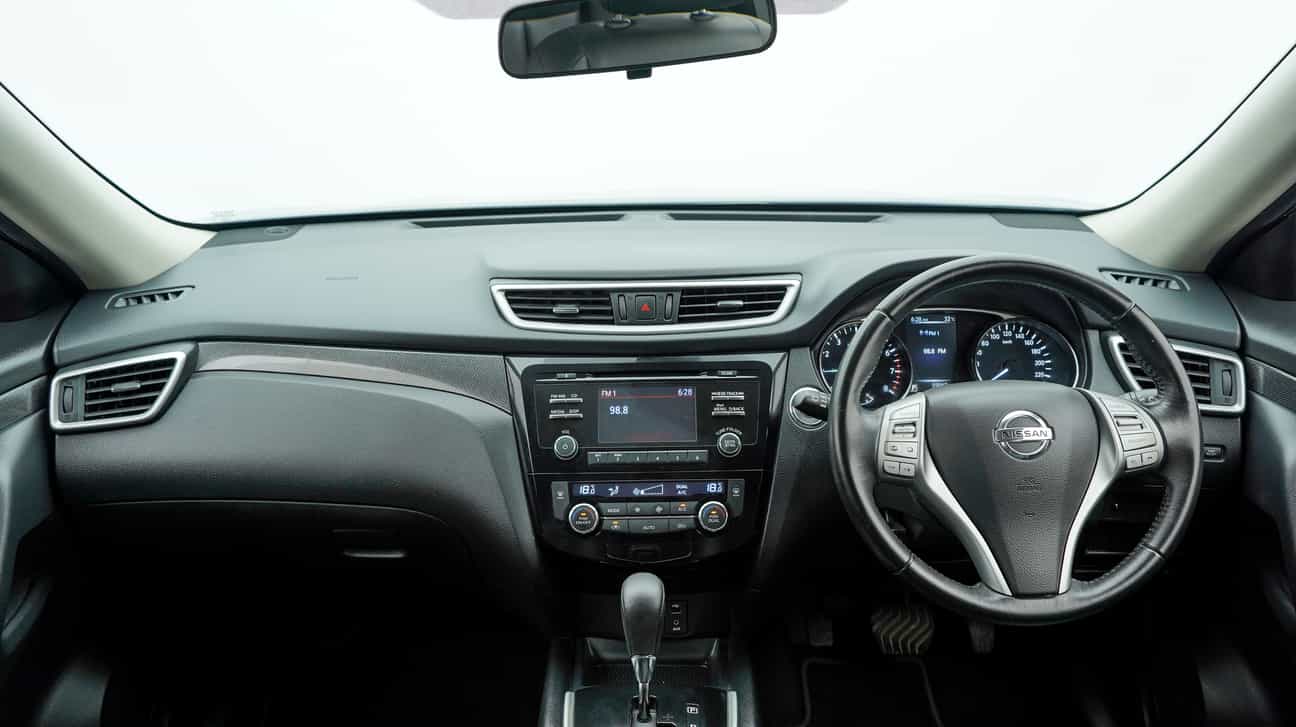 used 2016 Nissan X-TRAIL CVT 2.5