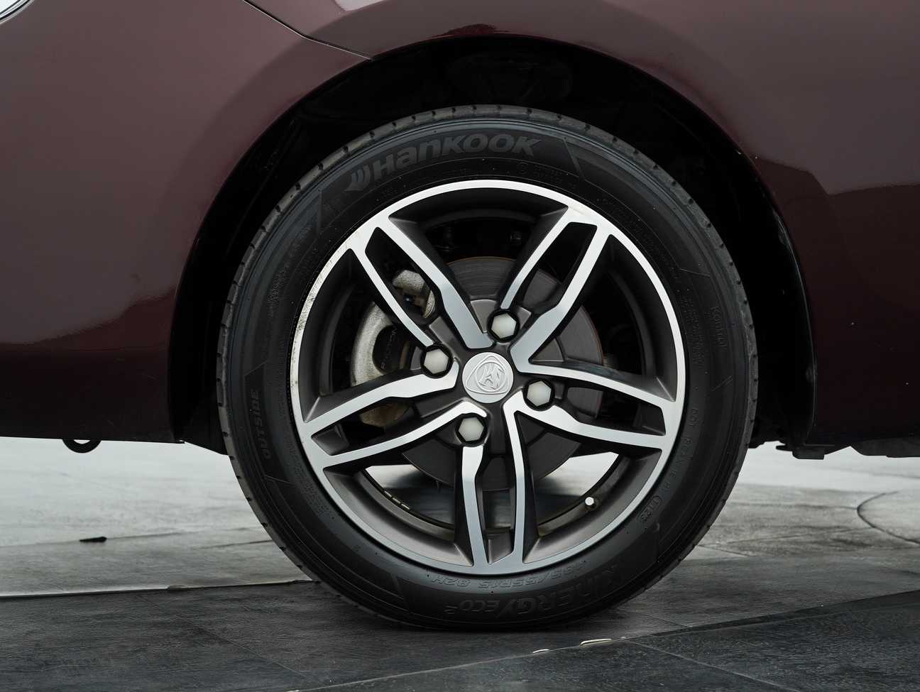terpakai 2021 Proton Saga Premium 1.3