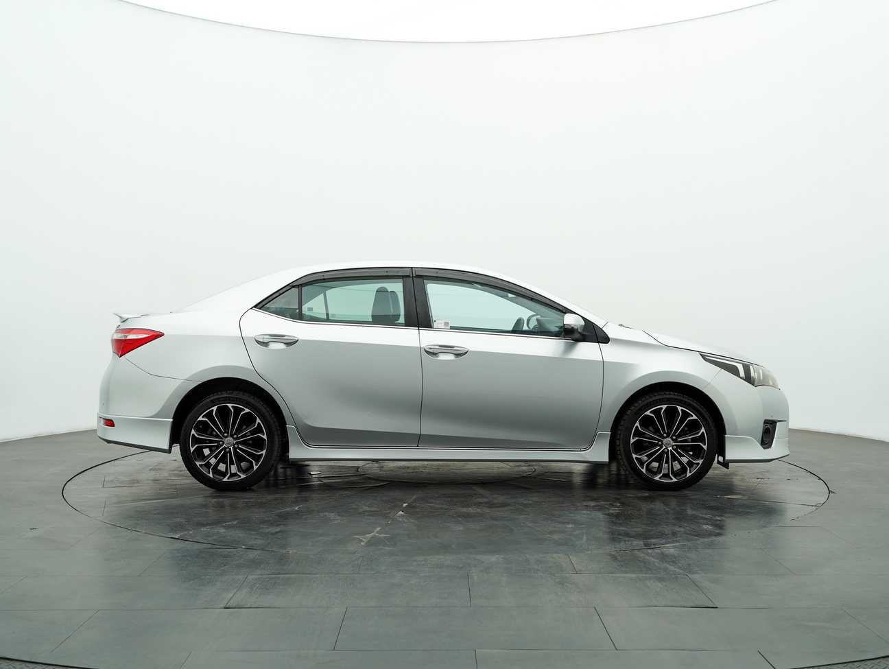 terpakai 2016 Toyota Corolla Altis V 2.0