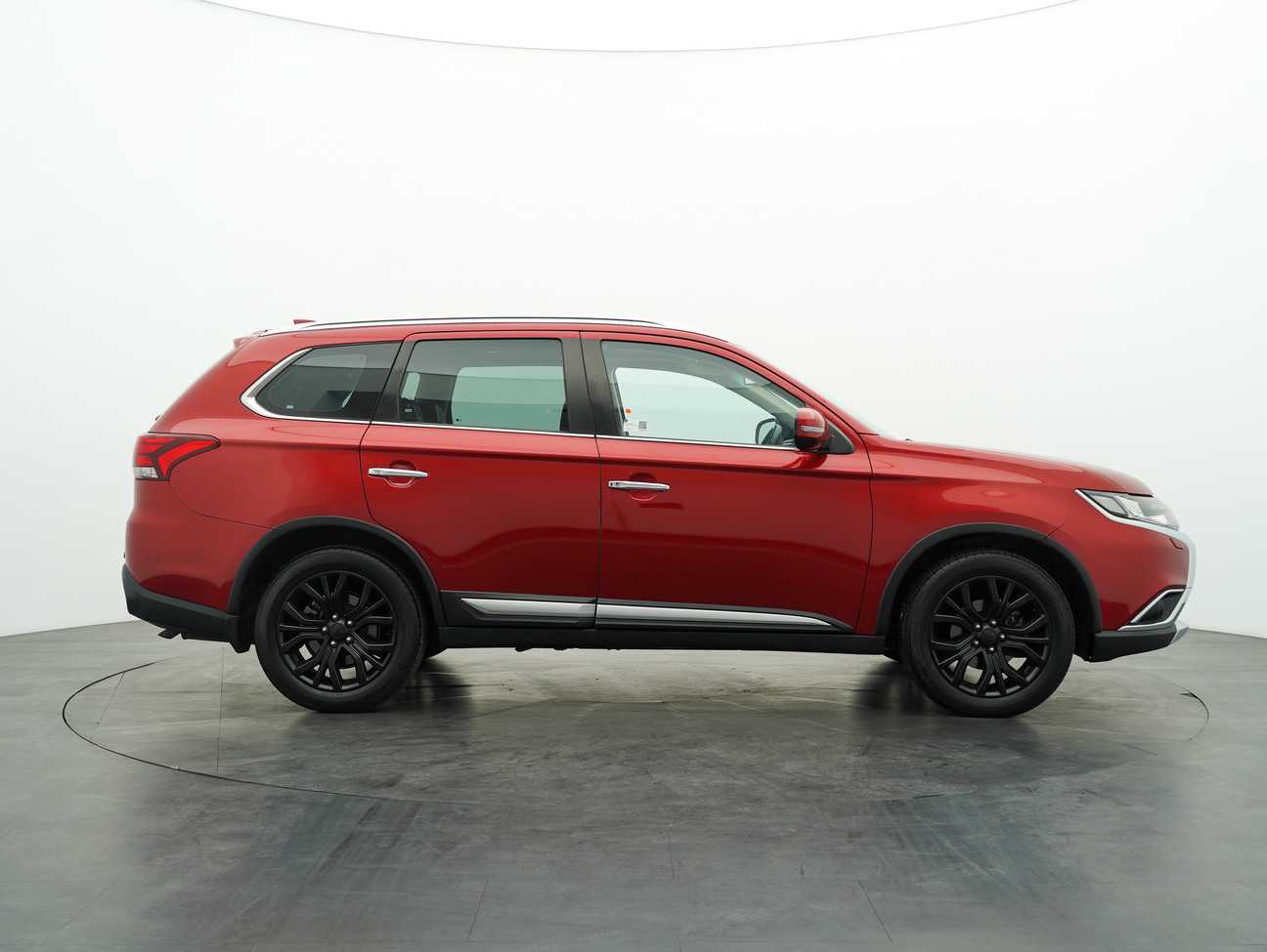 used 2016 Mitsubishi Outlander  2.4