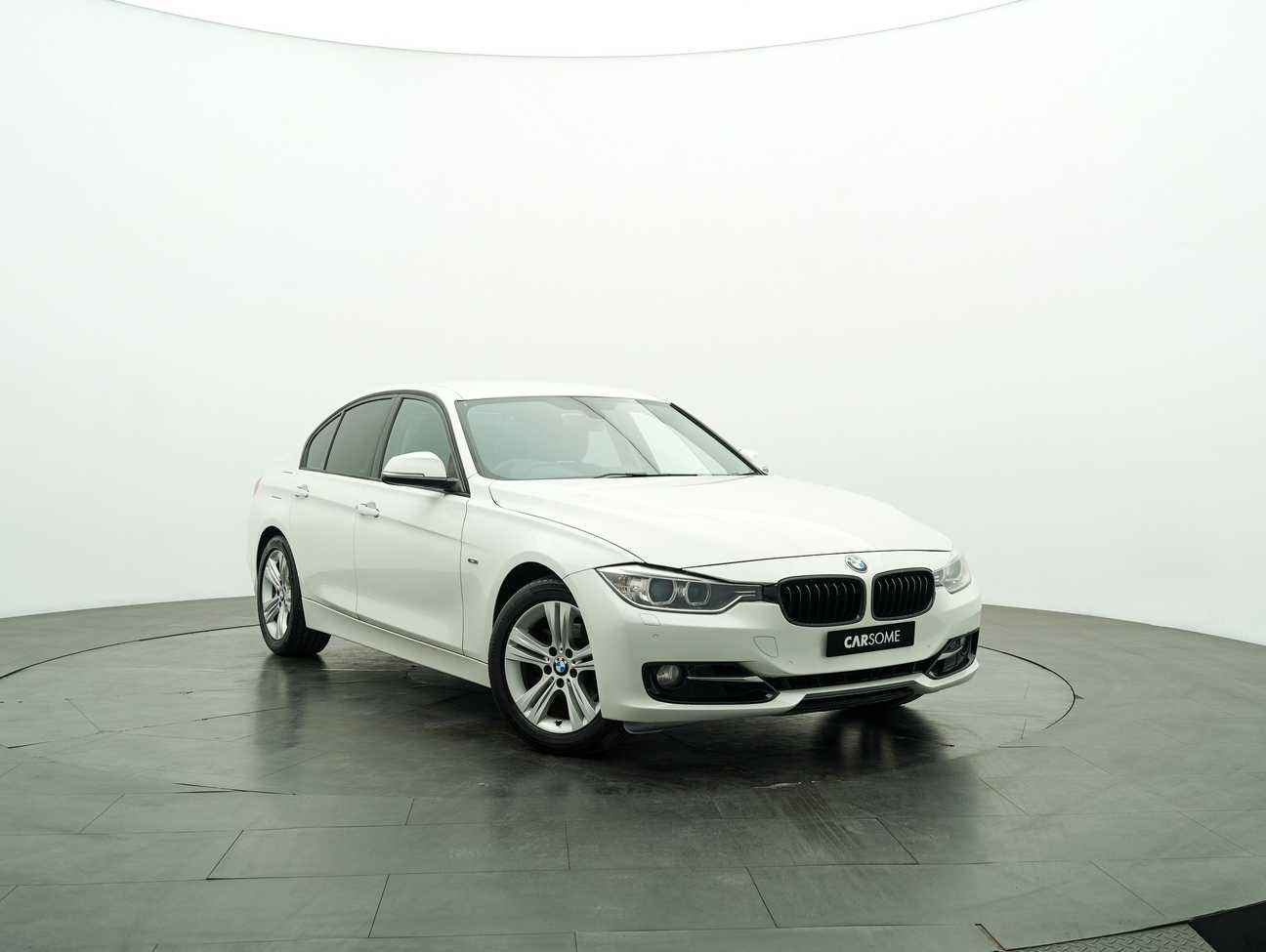 used 2015 BMW 320i Sport Line 2.0