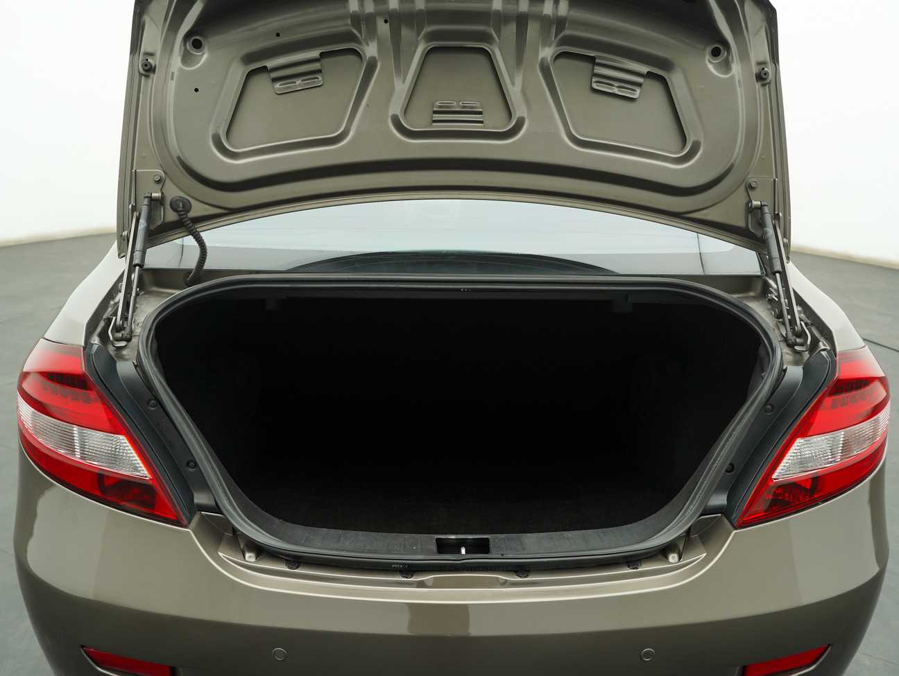 used 2014 Proton Persona Executive 1.6