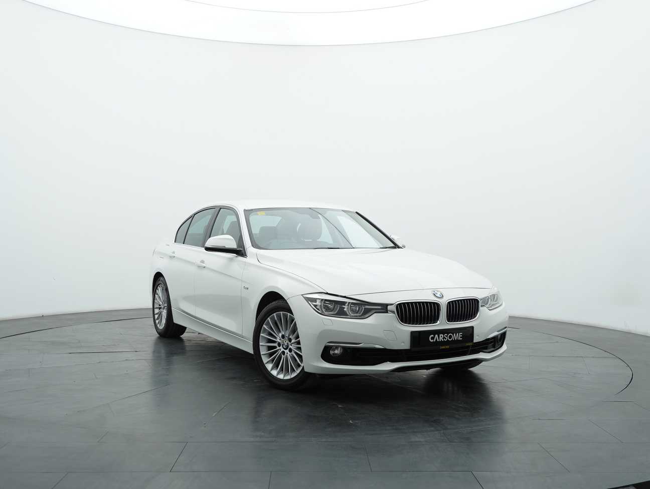 used 2018 BMW 318i Luxury 1.5
