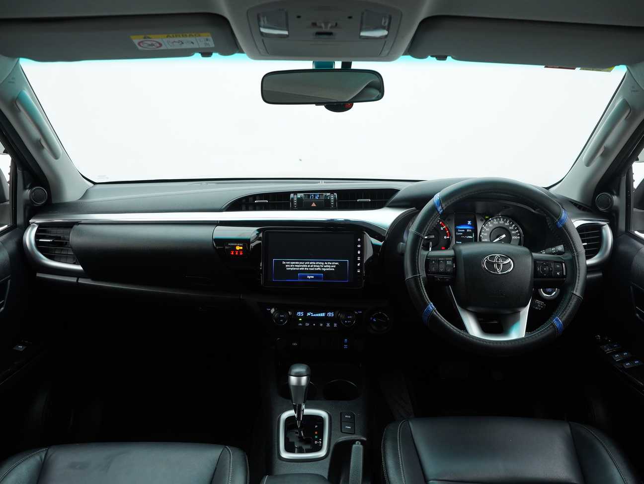 used 2023 Toyota Hilux V Dual Cab 2.4