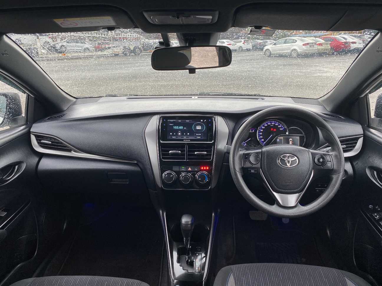 terpakai 2022 Toyota Yaris E 1.5