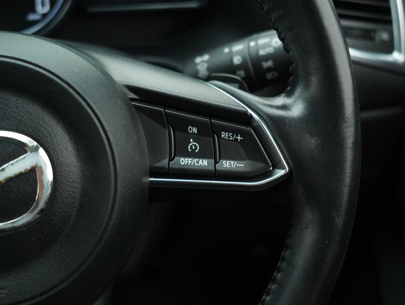 terpakai 2018 Mazda 3 SKYACTIV-G High 2.0