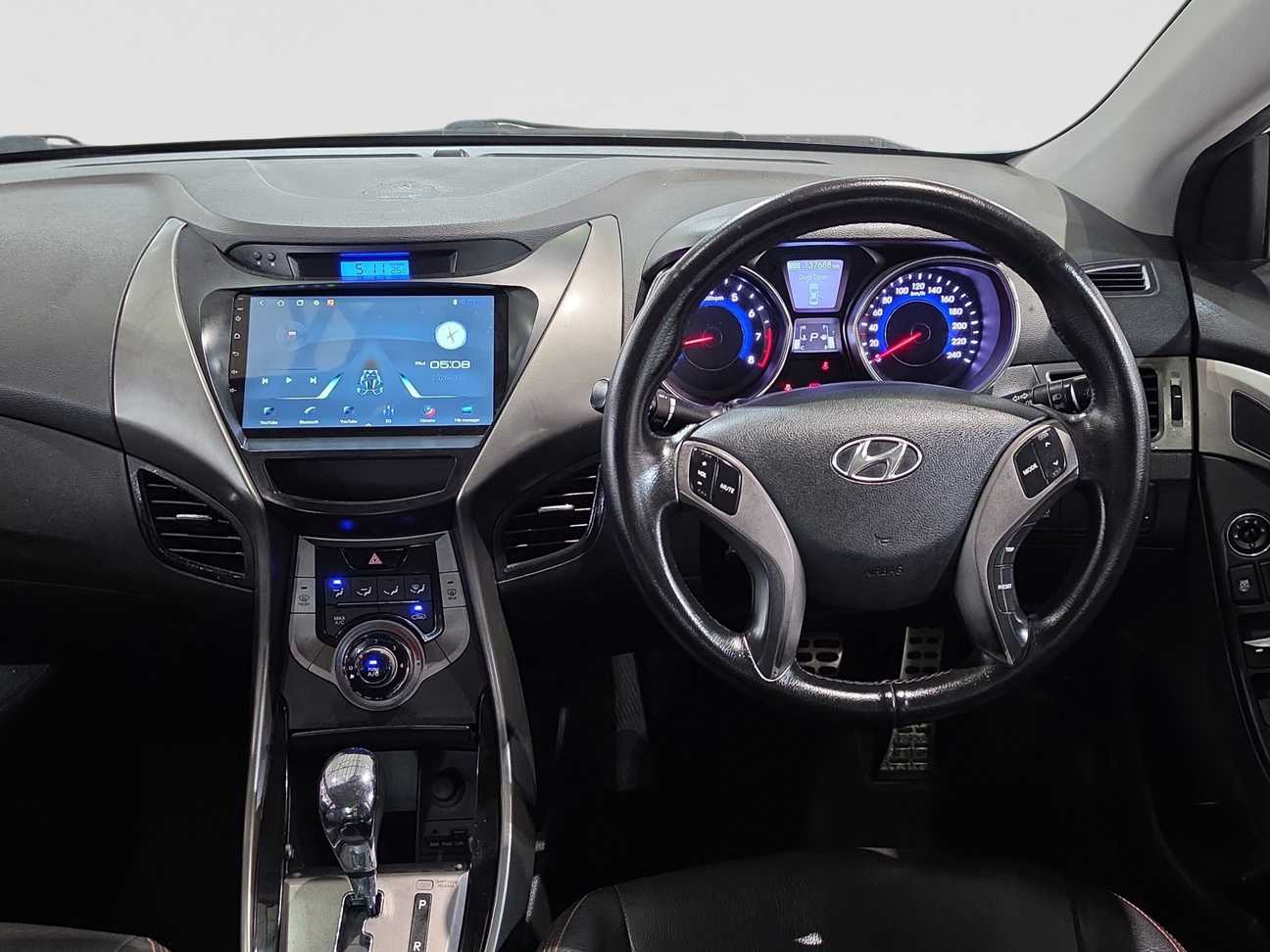 used 2013 Inokom Elantra  1.6