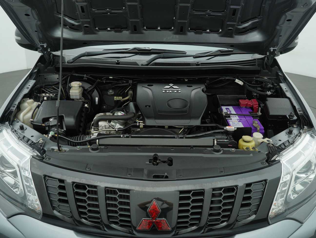 used 2018 Mitsubishi Triton VGT Athlete Dual Cab 4X4 2.4