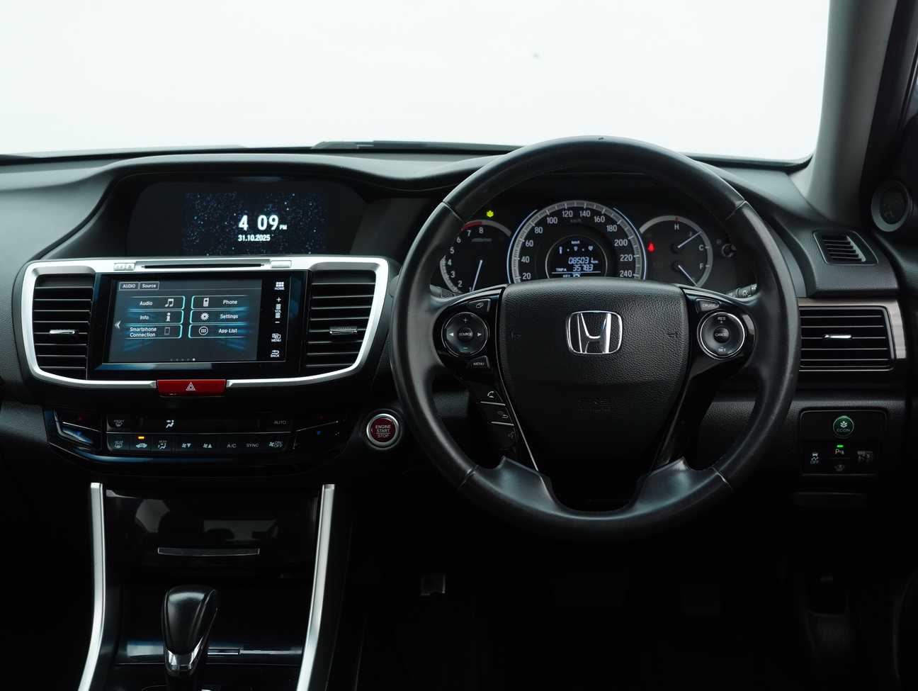 used 2017 Honda Accord VTi-L 2.0