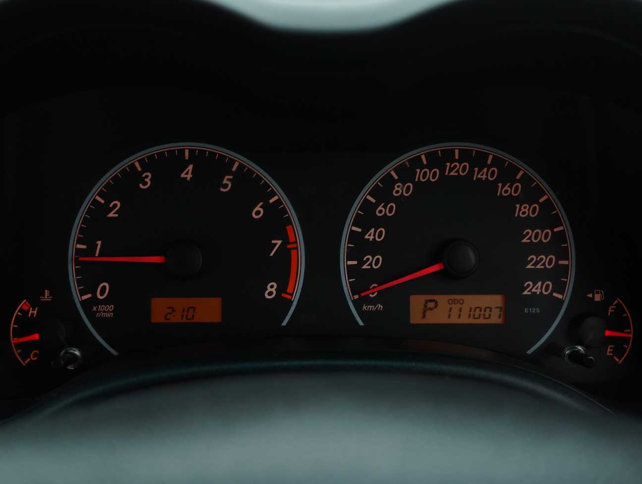 terpakai 2012 Toyota Corolla Altis E 1.8