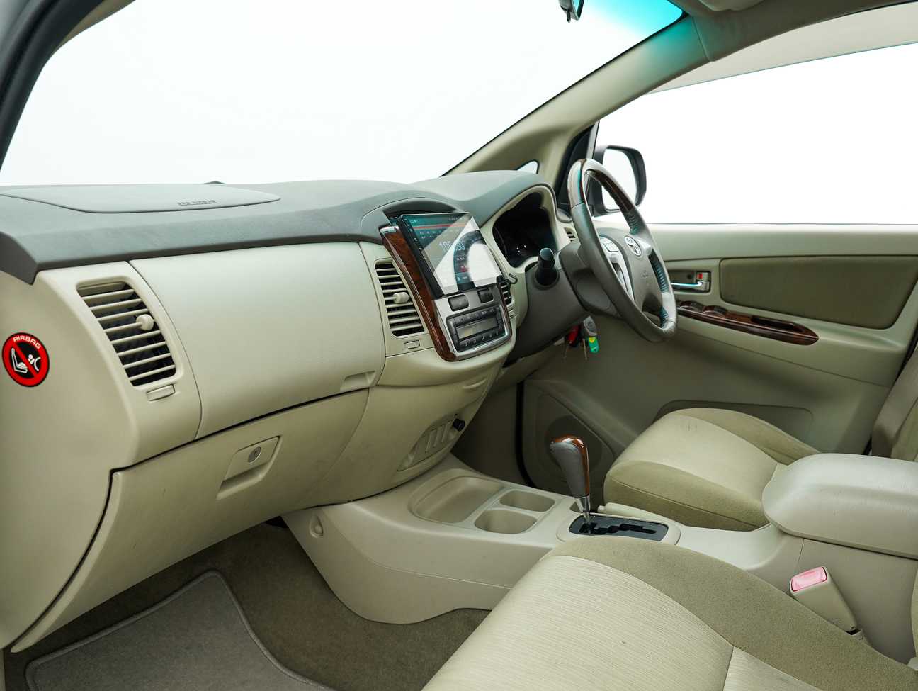 used 2014 Toyota Innova G 2.0