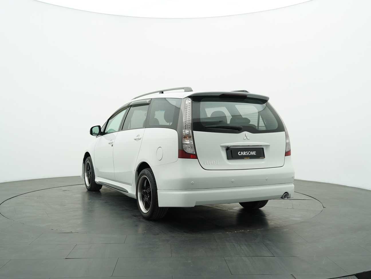 used 2011 Mitsubishi Grandis  2.4