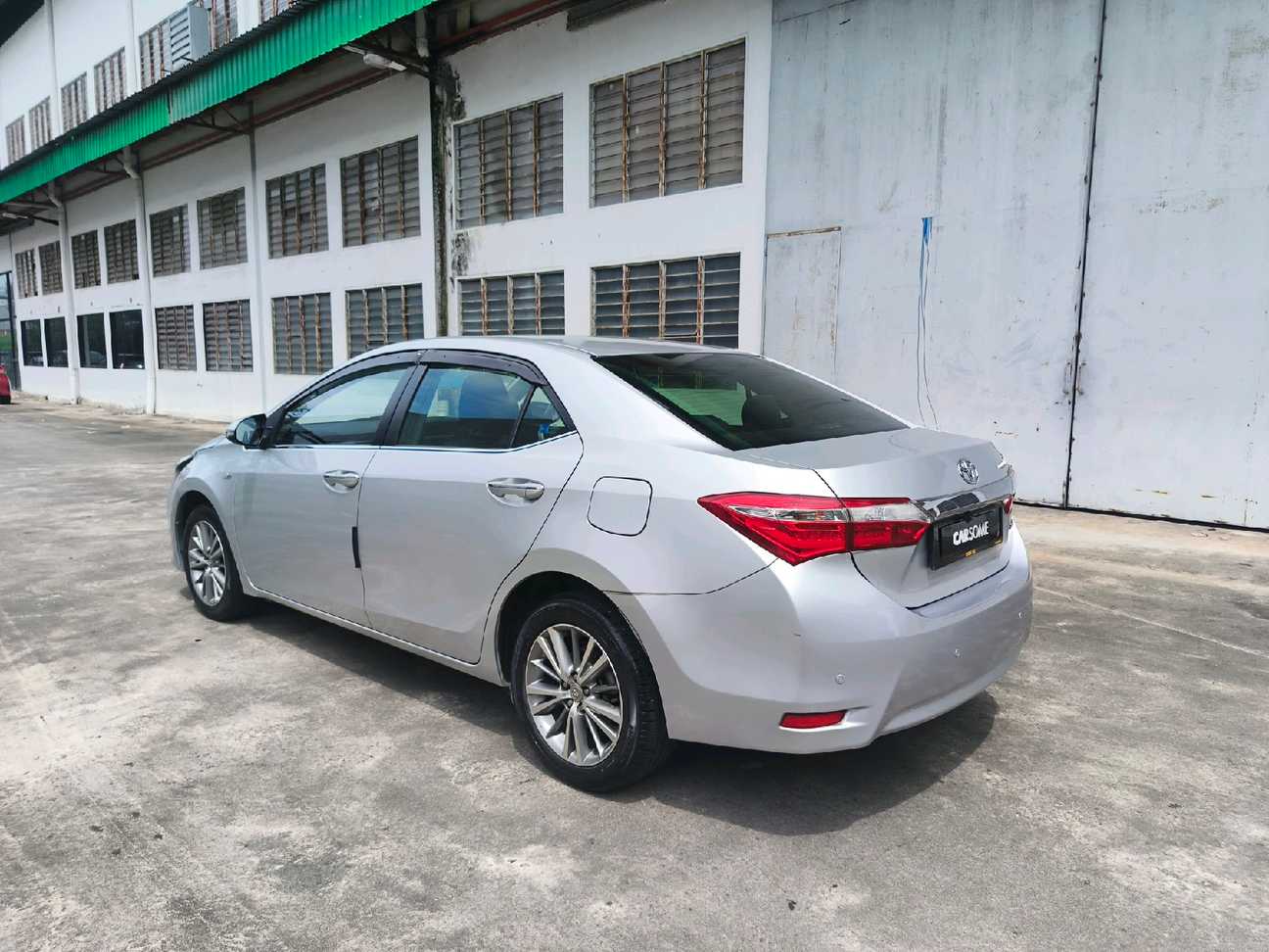 used 2015 Toyota Corolla Altis E 1.8