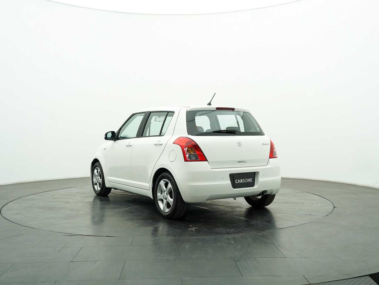 terpakai 2010 Suzuki Swift  1.5