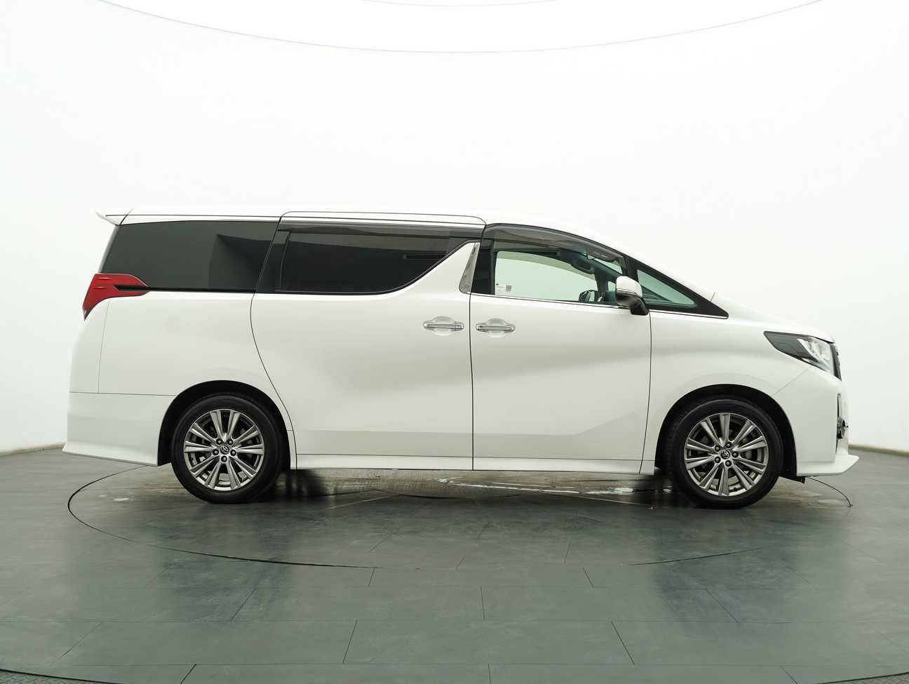 terpakai 2016 Toyota Alphard G SA 2.5
