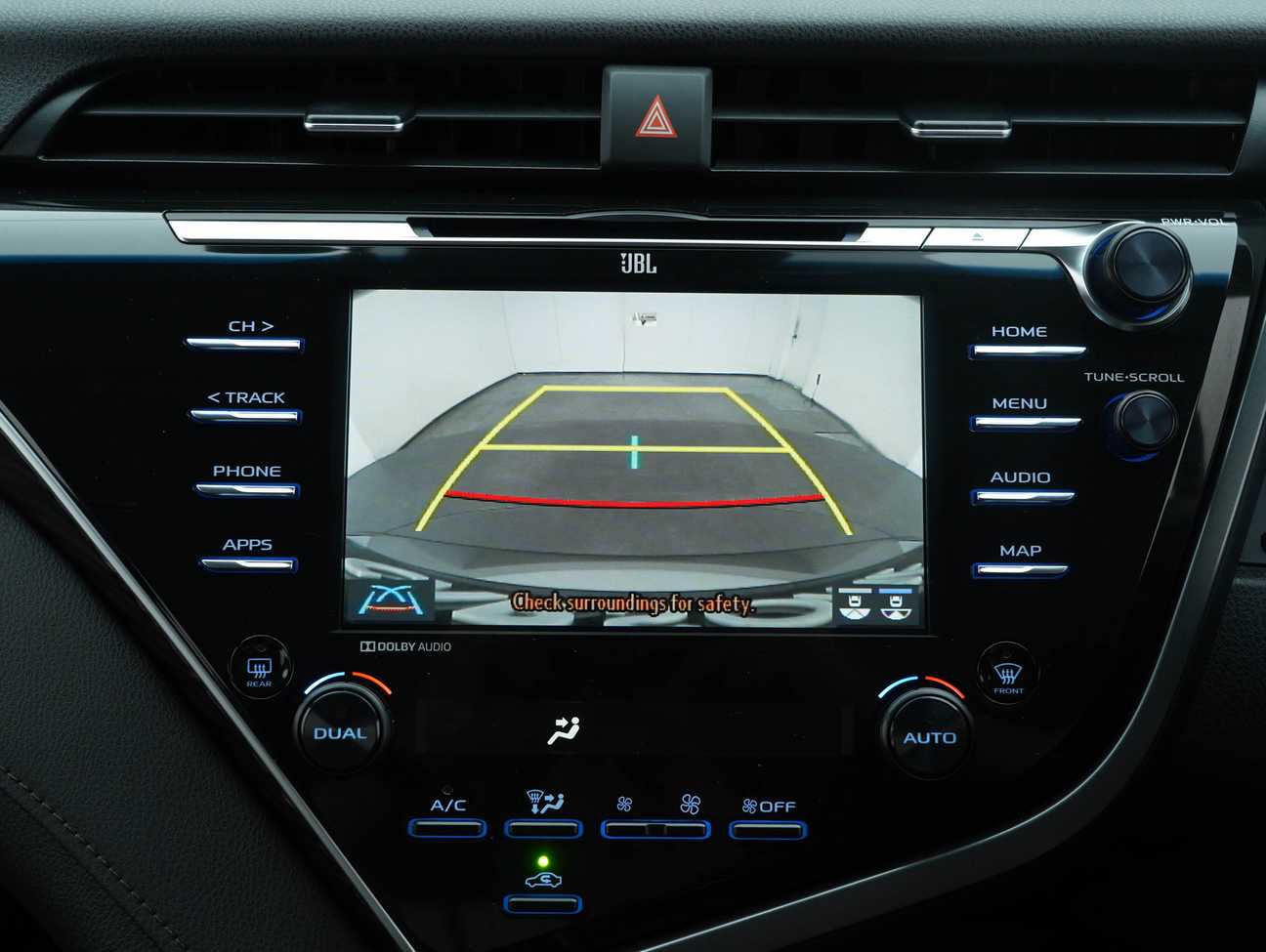 used 2019 Toyota Camry V 2.5