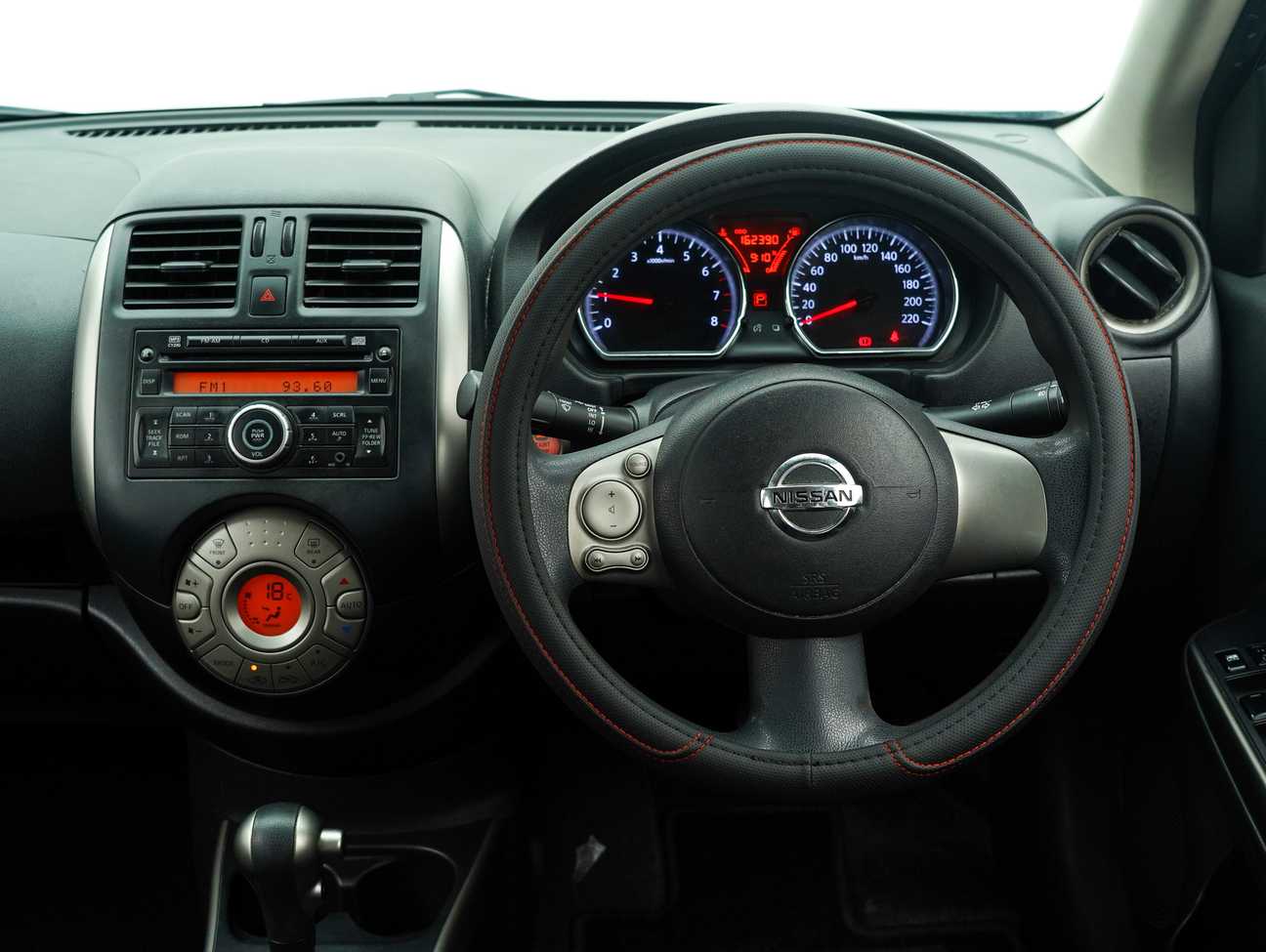 used 2014 Nissan Almera VL 1.5