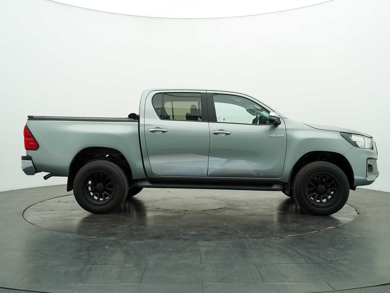 used 2020 Toyota Hilux L-Edition Dual Cab 2.4