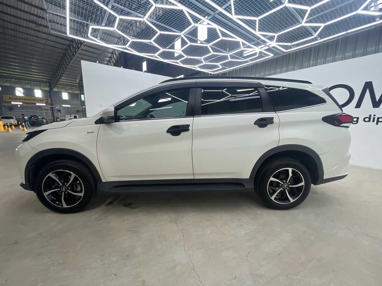 used 2020 Perodua Aruz AV 1.5