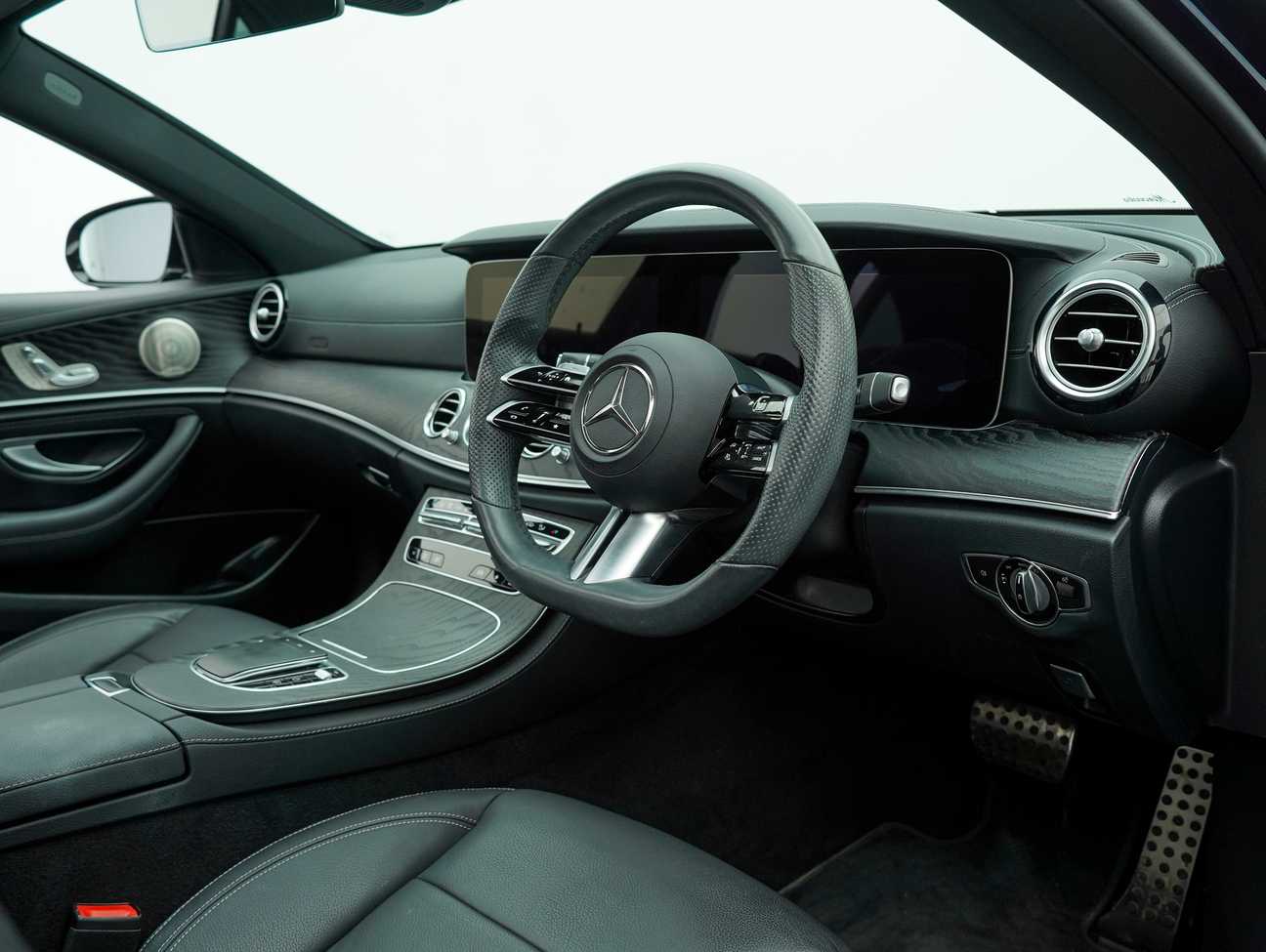 used 2021 Mercedes-Benz E300 AMG Line 2.0