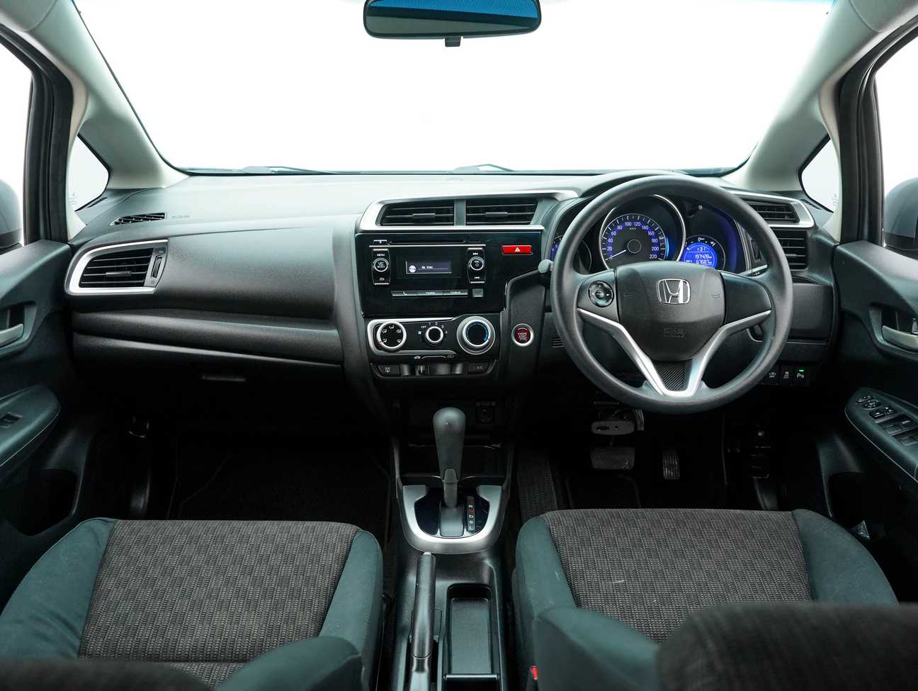 used 2015 Honda Jazz E 1.5