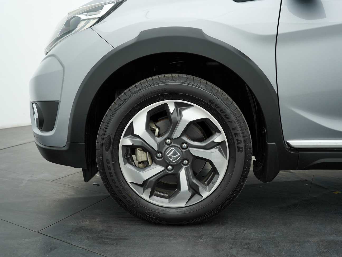 used 2019 Honda BR-V V 1.5