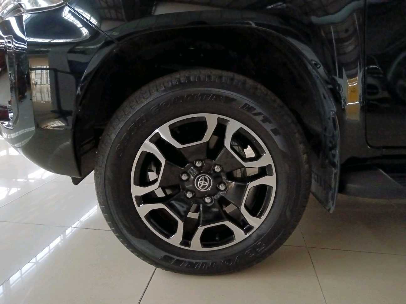 used 2023 Toyota Hilux V Dual Cab 2.4