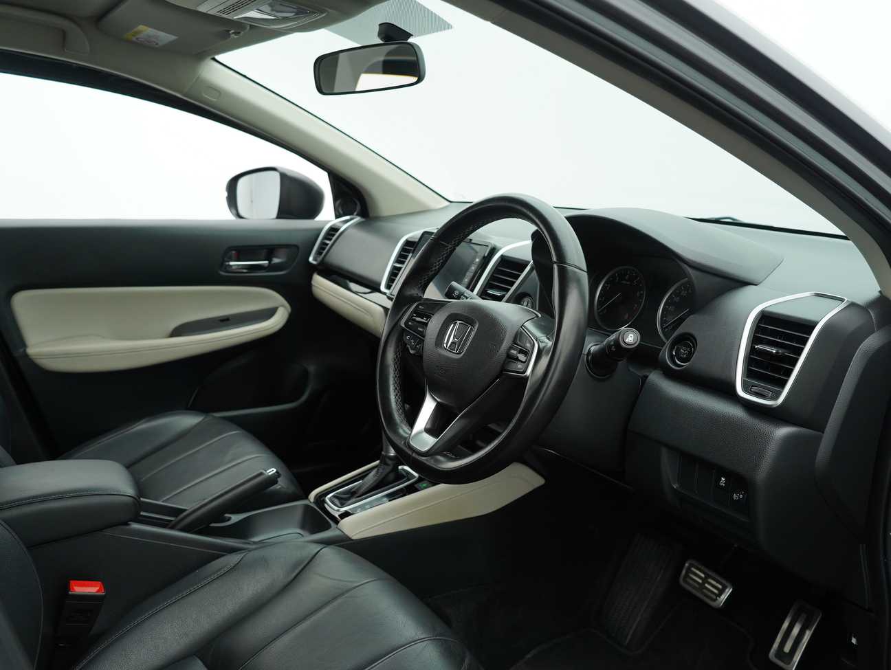 used 2021 Honda City V i-VTEC 1.5