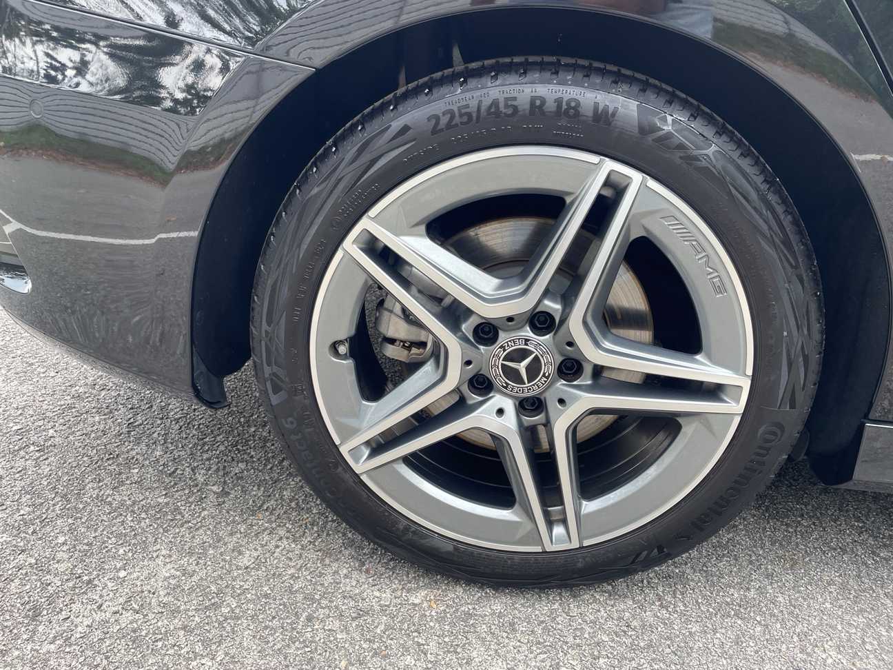 used 2024 Mercedes-Benz A250 4MATIC AMG Line 2.0