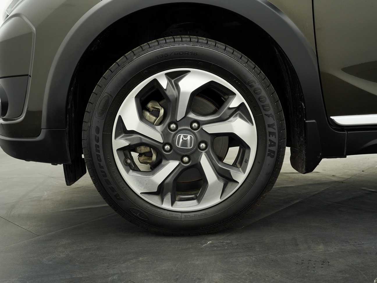 used 2018 Honda BR-V V 1.5