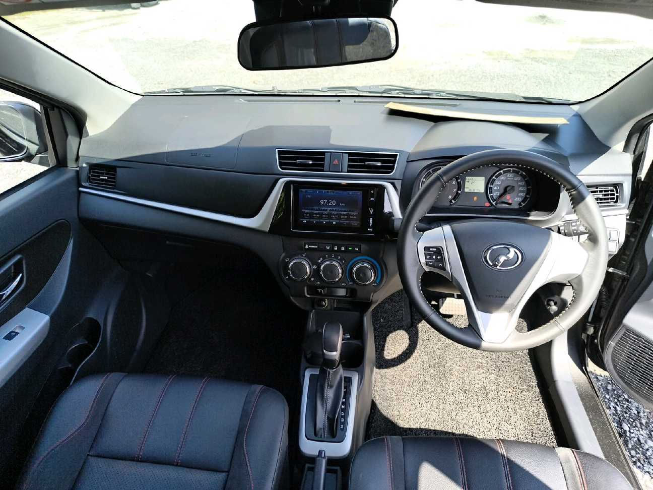 terpakai 2023 Perodua Bezza Advance 1.3