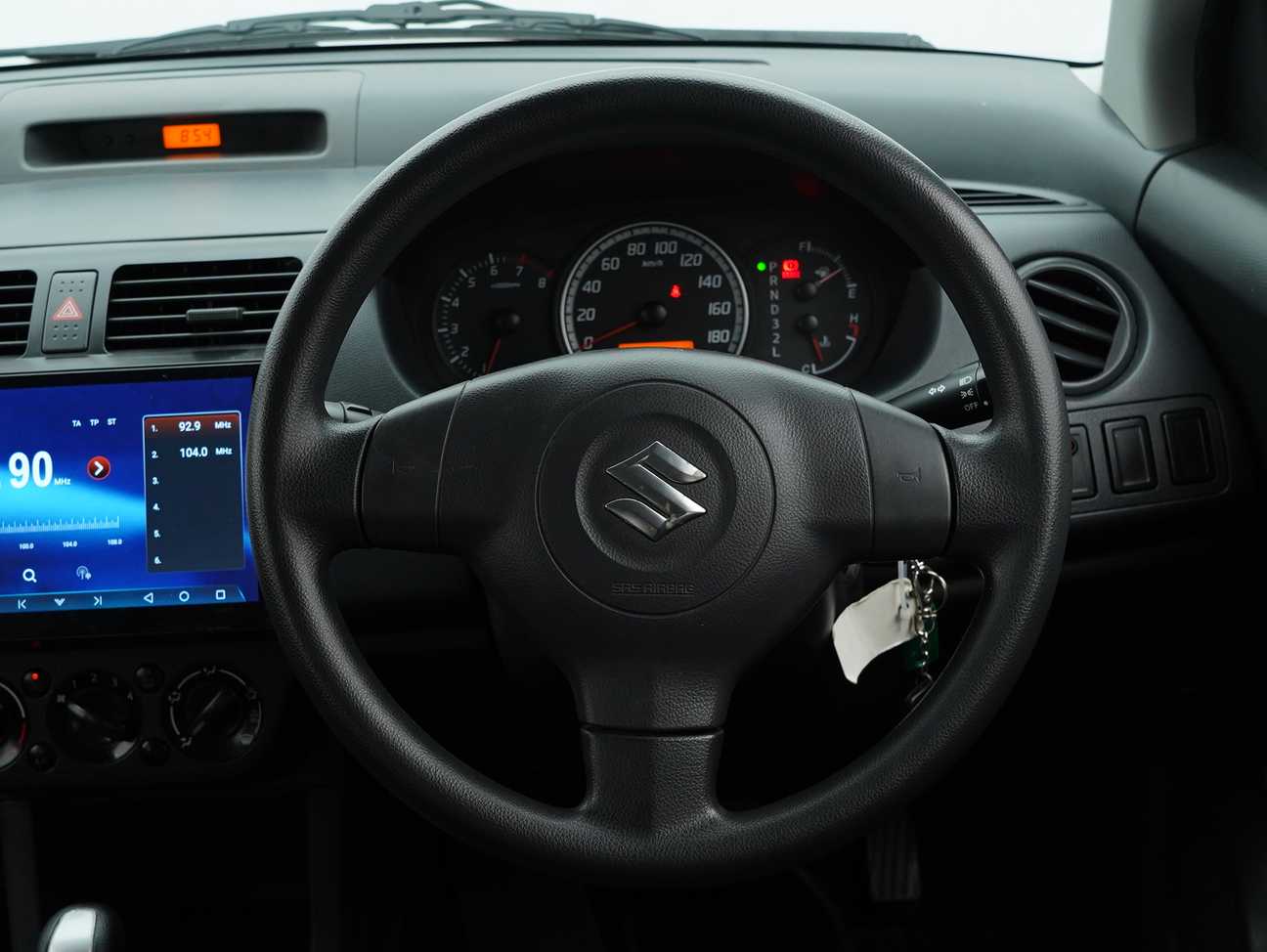 terpakai 2012 Suzuki Swift GX 1.5