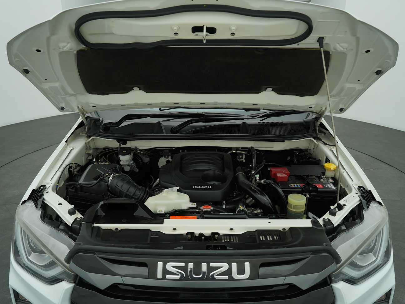 terpakai 2023 Isuzu D-Max Auto Plus Dual Cab 1.9