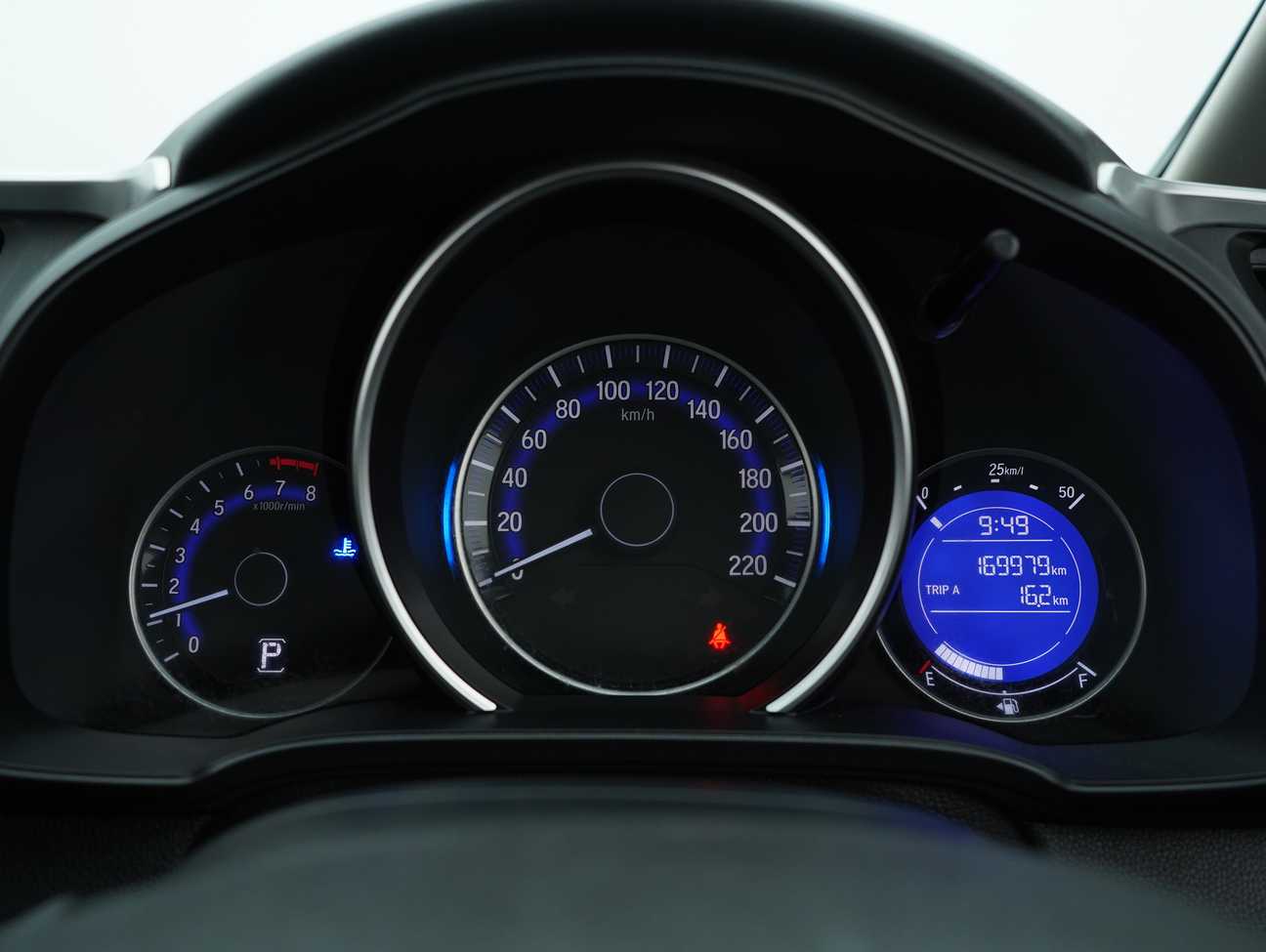 used 2015 Honda Jazz E 1.5