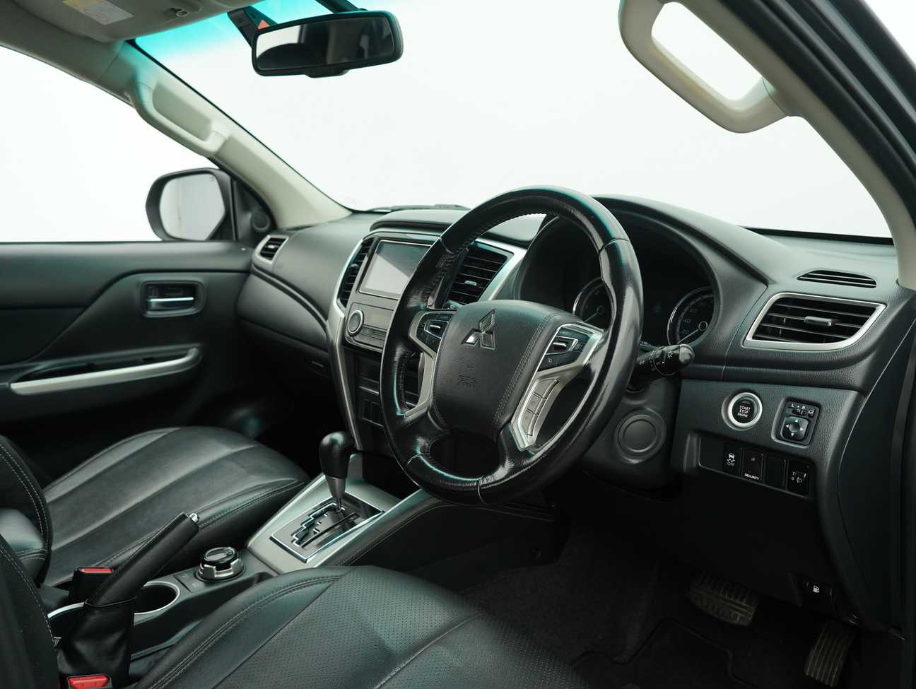 used 2020 Mitsubishi Triton VGT Premium Updated Spec Dual Cab 4X4 2.4