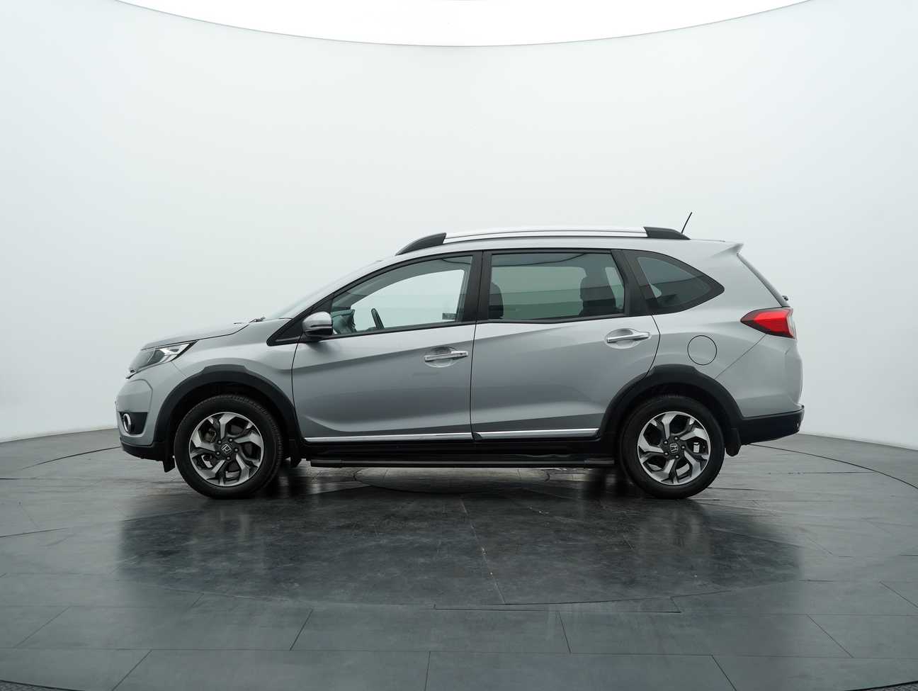 used 2019 Honda BR-V V 1.5