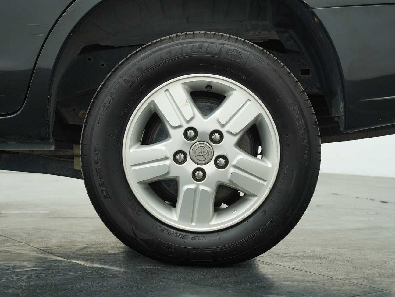 used 2007 Toyota Innova E 2.0