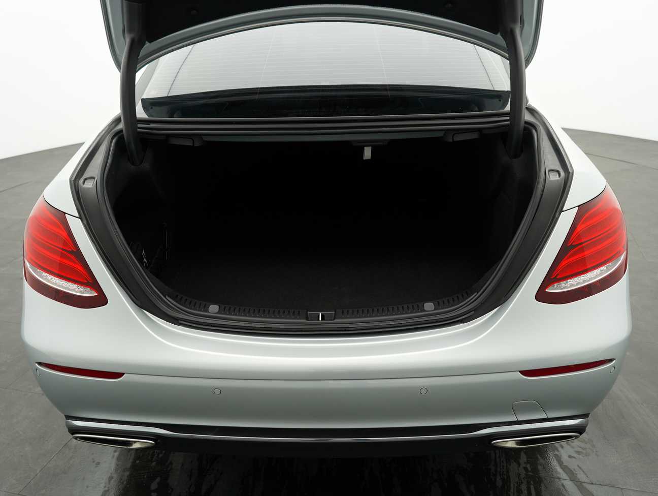 used 2019 Mercedes-Benz E300 Exclusive Line 2.0