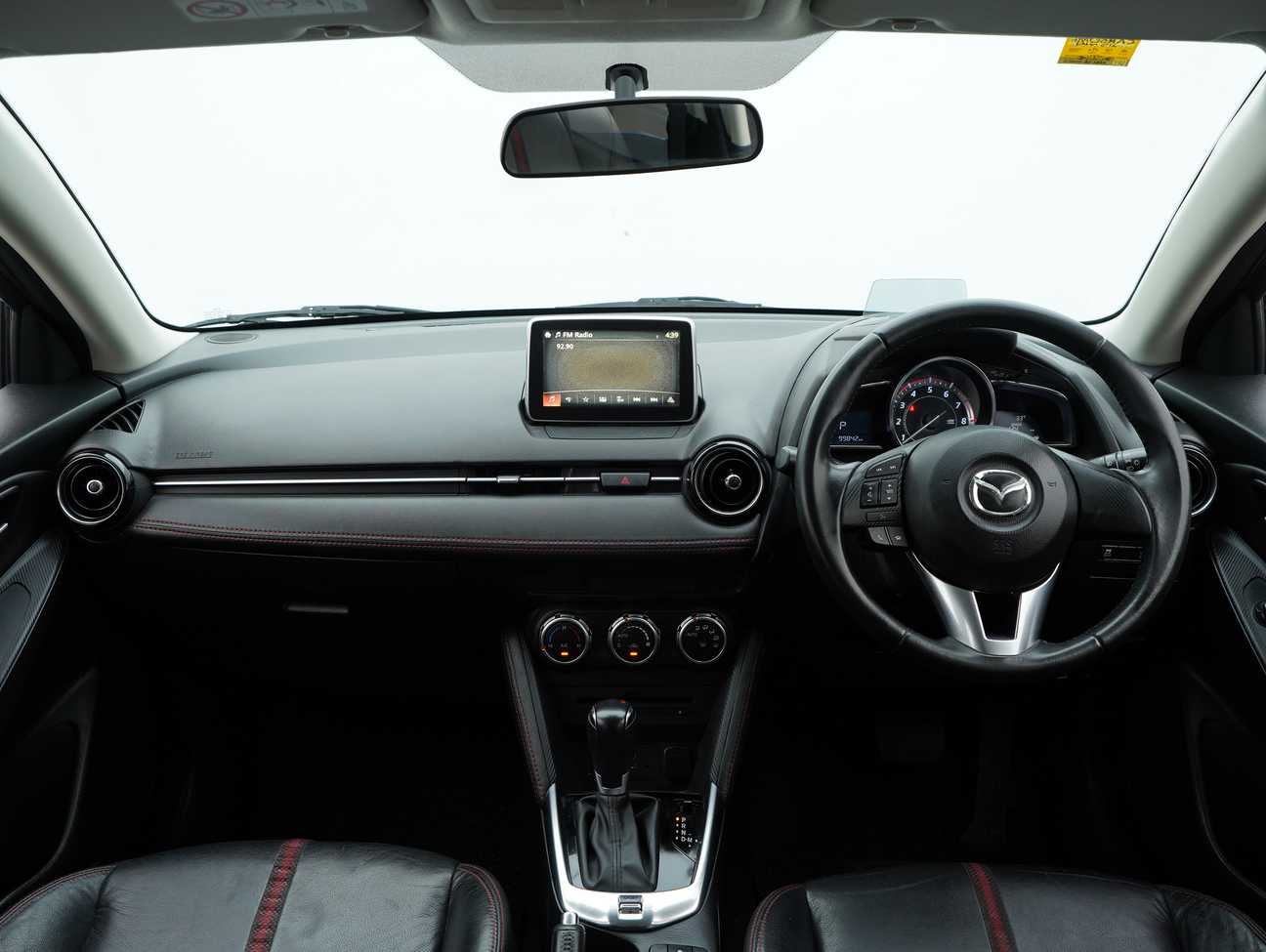 terpakai 2015 Mazda 2 SKYACTIV-G 1.5