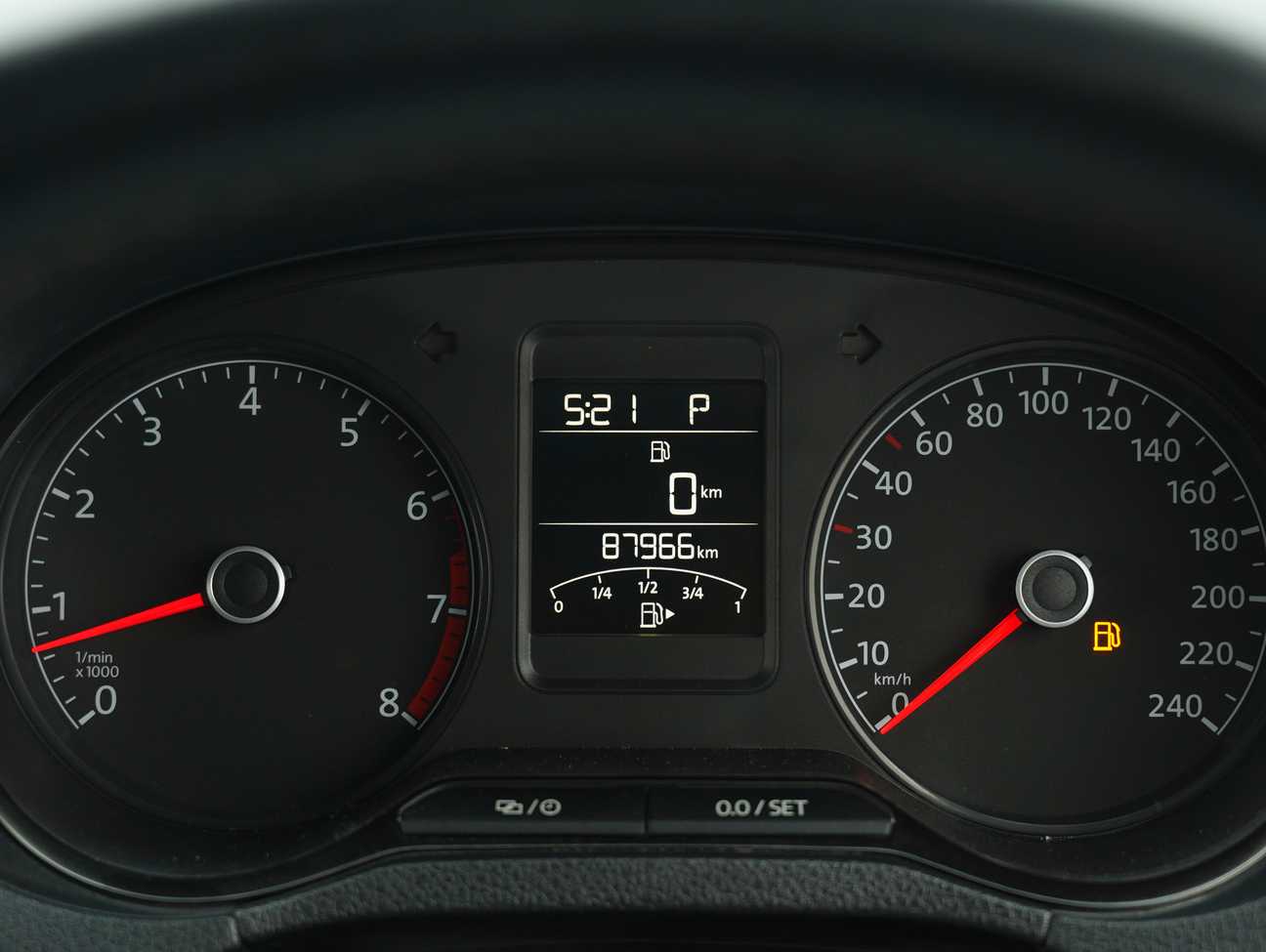 terpakai 2015 Volkswagen Polo  1.6