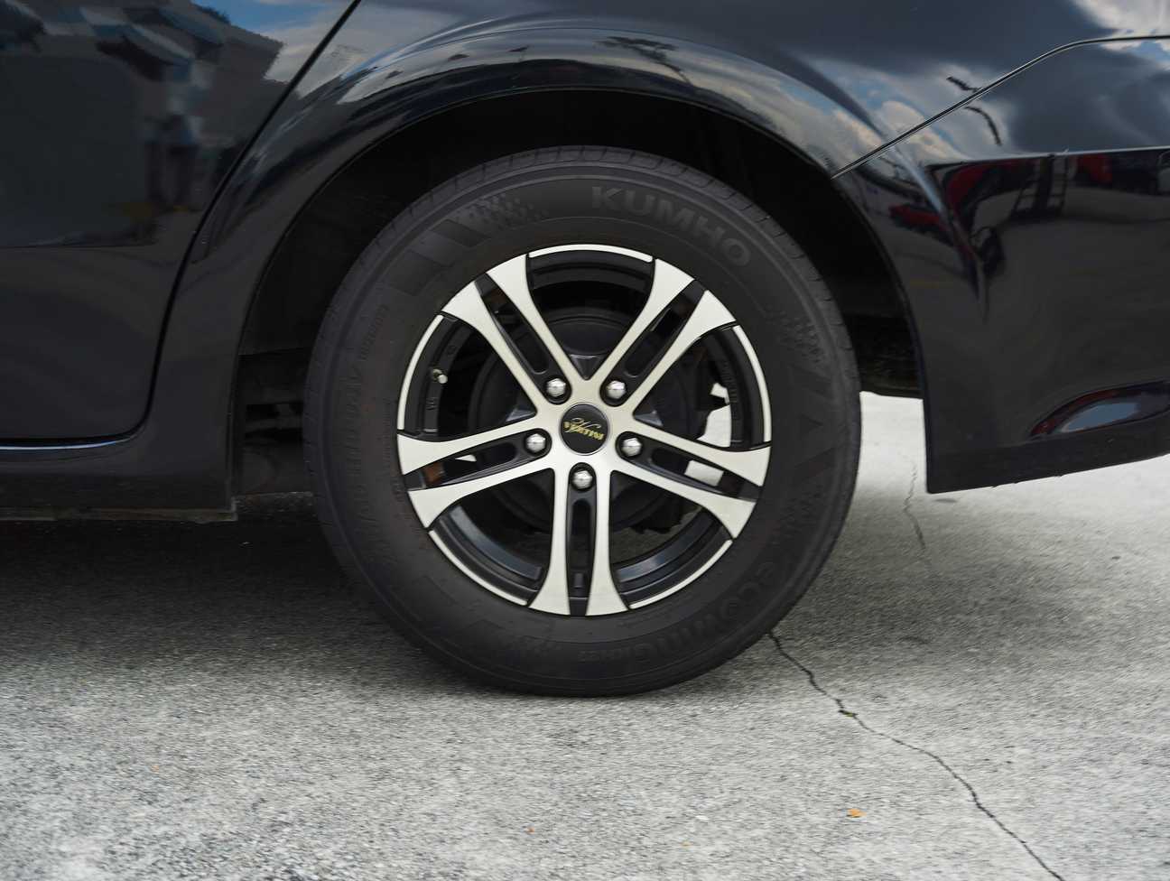 terpakai 2007 Honda Stream i-VTEC 1.8