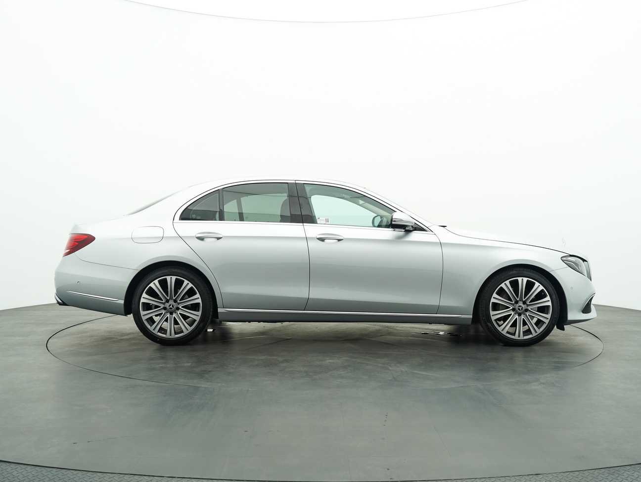 used 2019 Mercedes-Benz E300 Exclusive Line 2.0
