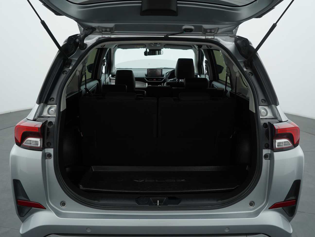 terpakai 2022 Toyota Veloz  1.5