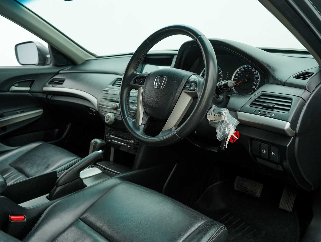 terpakai 2013 Honda Accord VTi-L 2.0