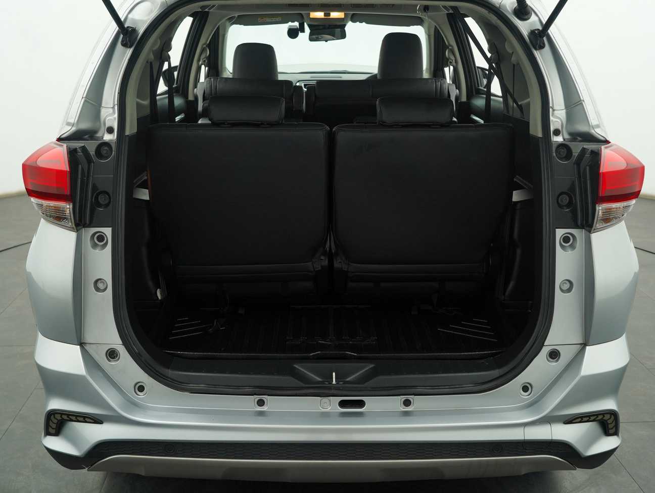 terpakai 2022 Perodua Aruz AV 1.5