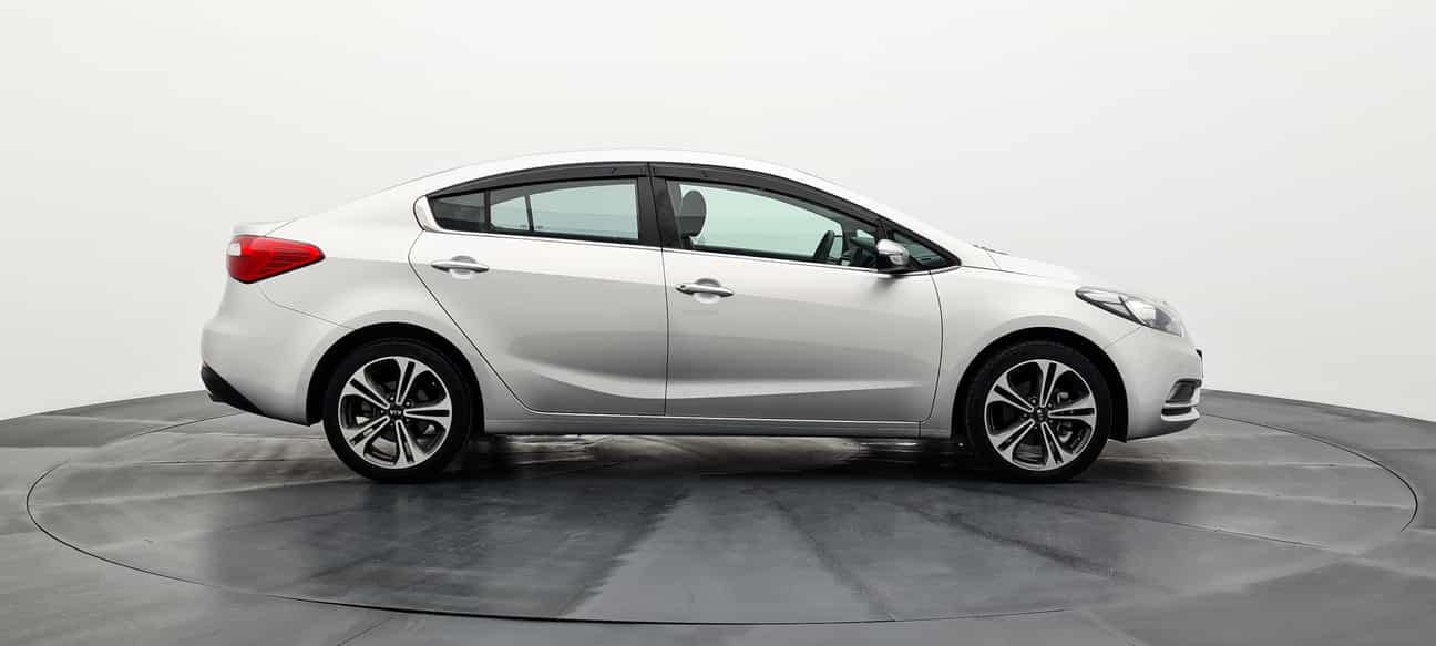 terpakai 2016 Kia CERATO YD 1.6