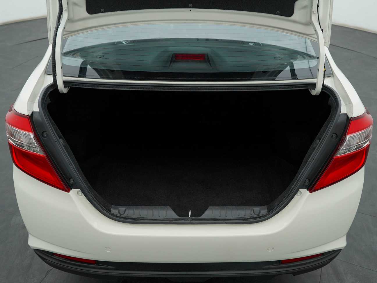 terpakai 2018 Perodua Bezza Advance 1.3