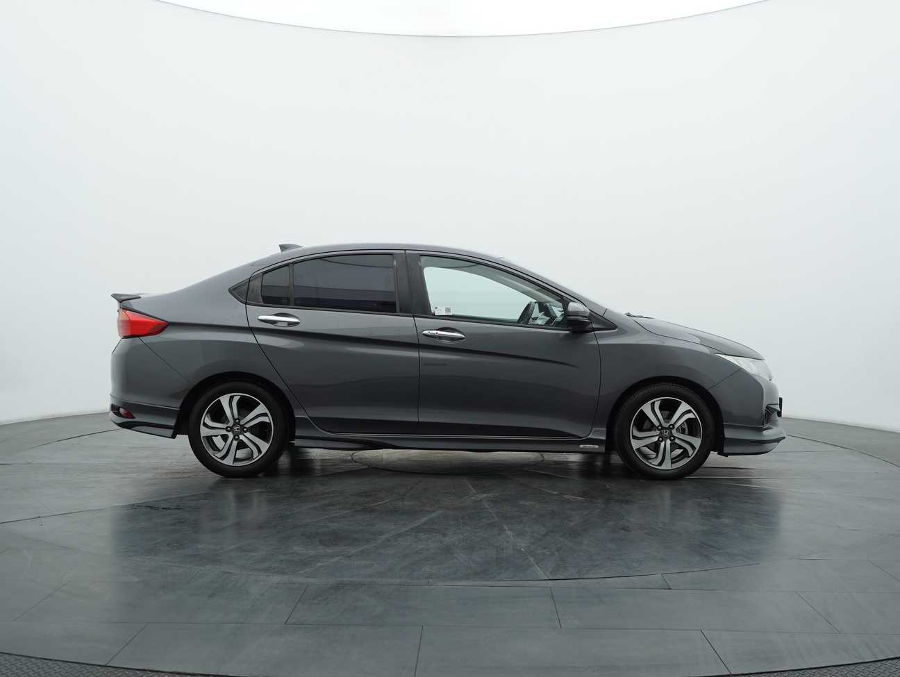 used 2015 Honda City V 1.5