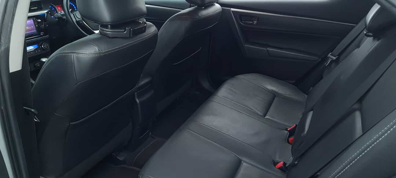 used 2015 Toyota COROLLA ALTIS G 1.8